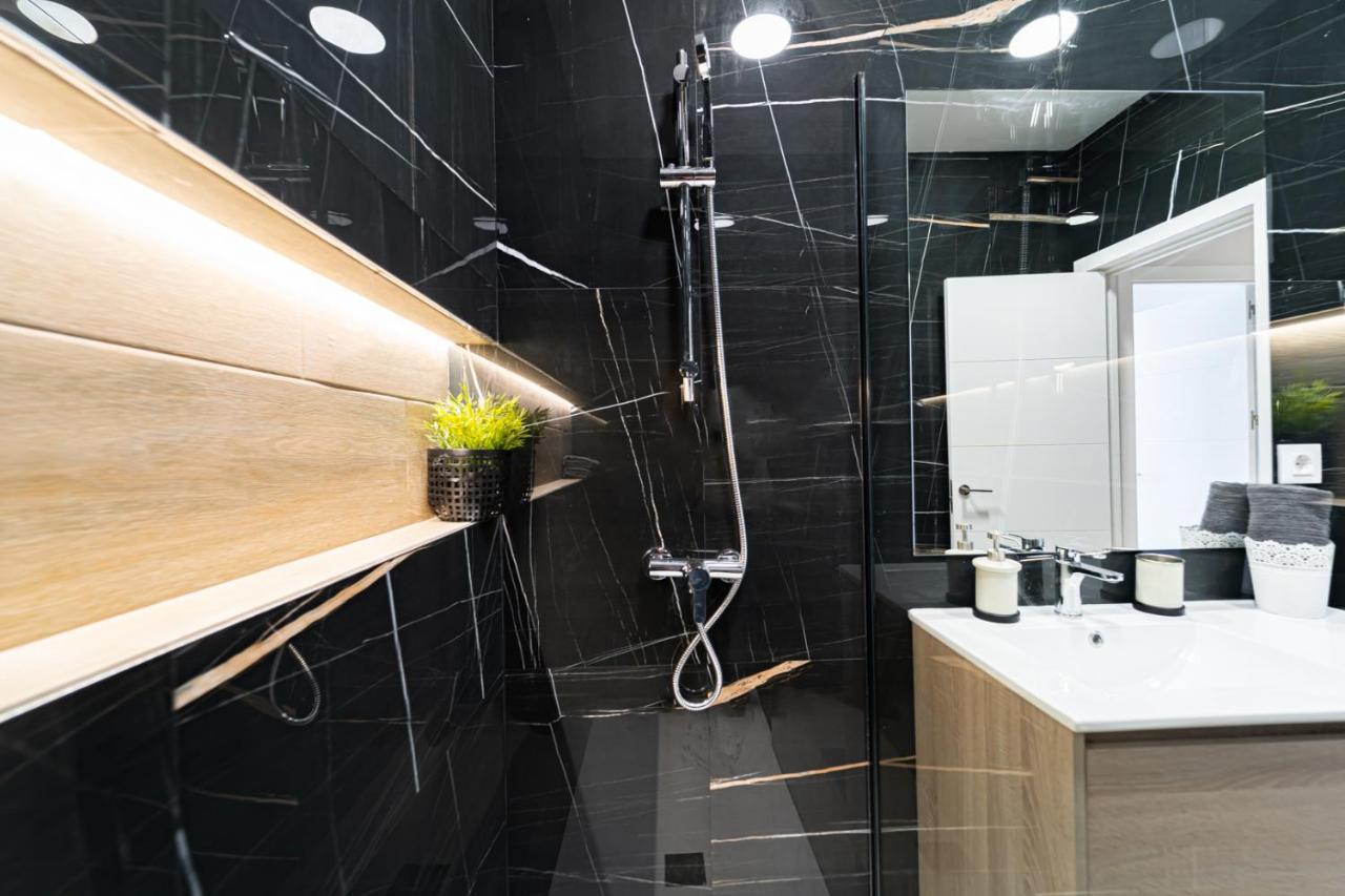 Edsam Madrid Apartments Black Luaran gambar