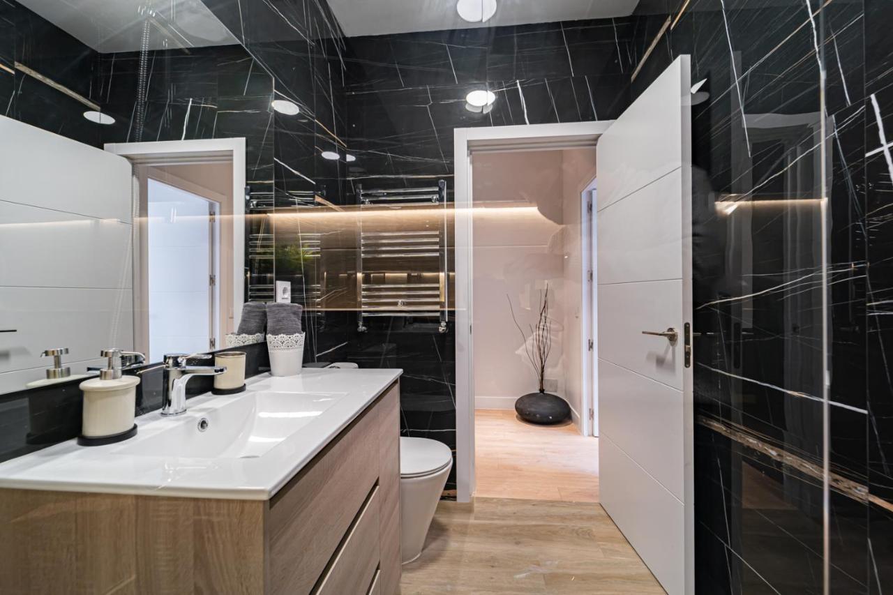 Edsam Madrid Apartments Black Luaran gambar