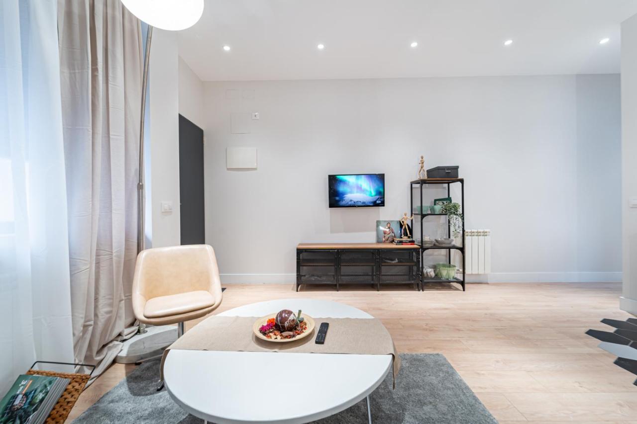 Edsam Madrid Apartments Black Luaran gambar