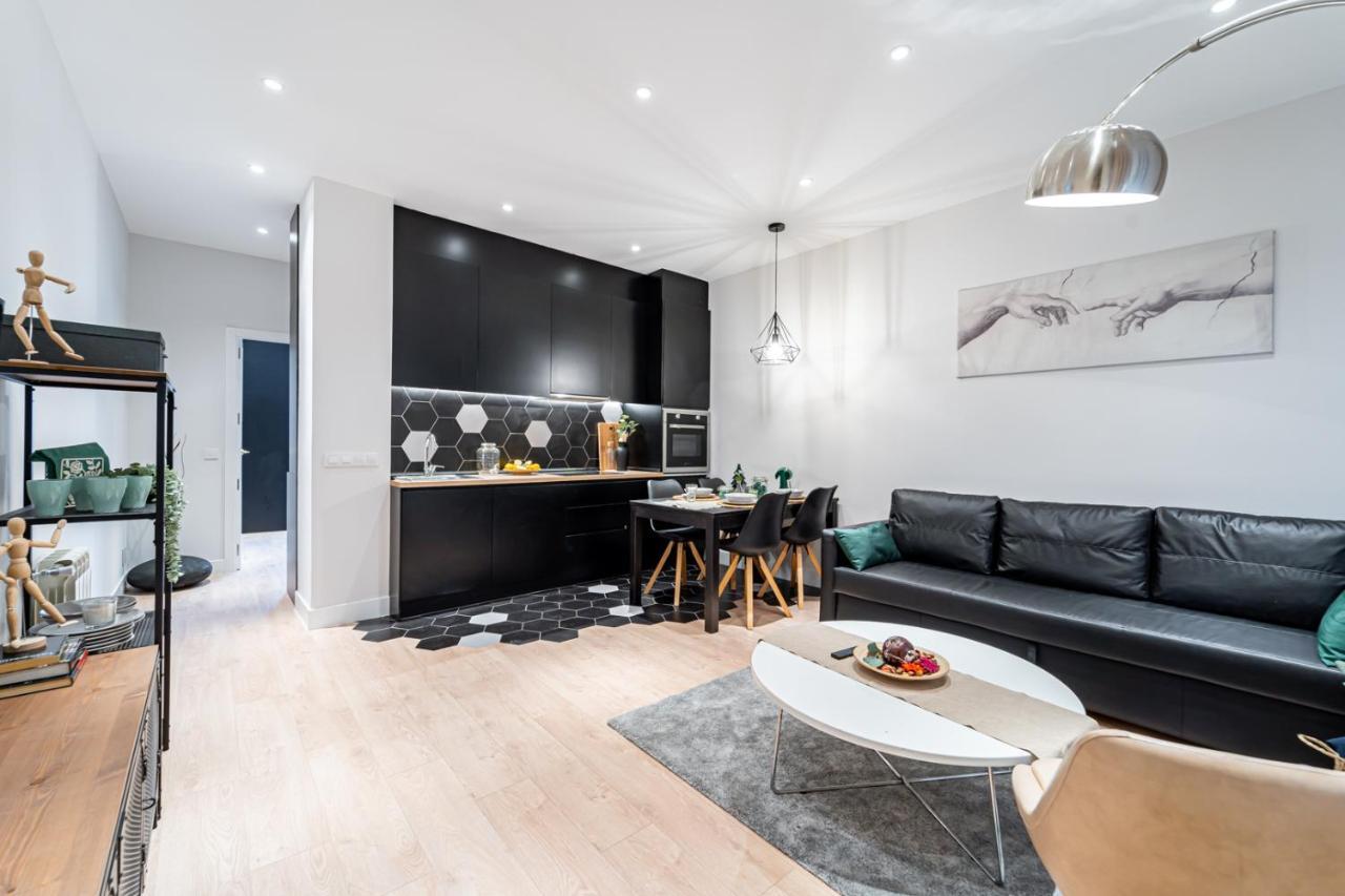 Edsam Madrid Apartments Black Luaran gambar