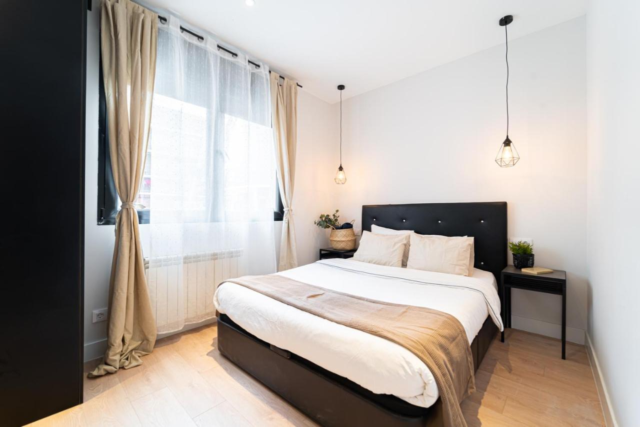 Edsam Madrid Apartments Black Luaran gambar